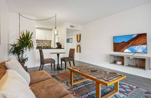 Camelback East Apartment | Refreshing Studio in H2O Complex w Pool