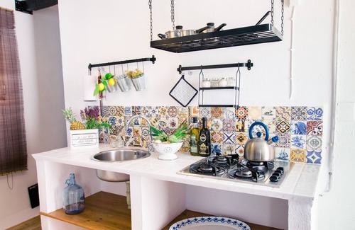 Antequera Apartment | Refurbished holiday apartment in an Andalusian farmhouse in The Lake District