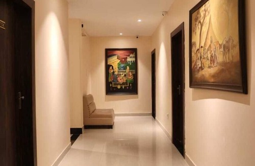 Nagaon Hotel | Regal Guest House by ROH