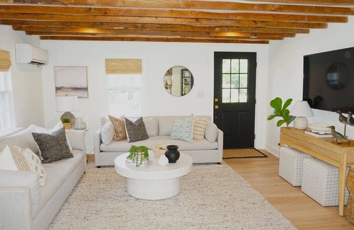The Pines Cottage | REHOBOTH BEACH- In Town Boutique Cottage! 3 BD & 2 BA