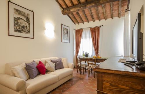 Monteriggioni Resort | Relais La Costa Historical Residence