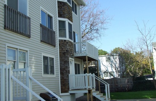 Dewey Beach House | Relax & enjoy in this great townhouse in the heart of Dewey Beach
