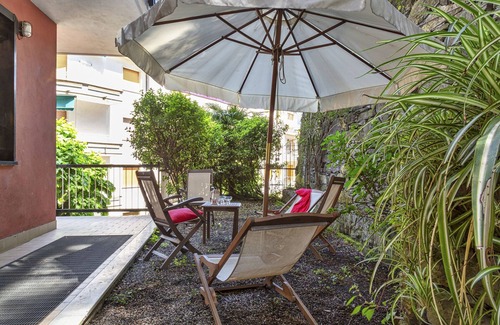 Rapallo Apartment | Relax in giardino a due passi dal porto