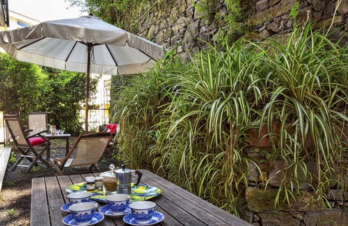 Rapallo Apartment | Relax in giardino a due passi dal porto