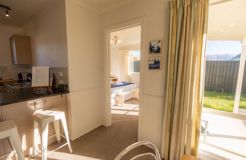 Twizel Cottage | Relax on Rata Cottage 1
