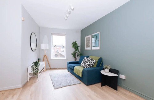 The Liberties Apartment | Relaxing 1BD Flat With a Roof Terrace - Portobello