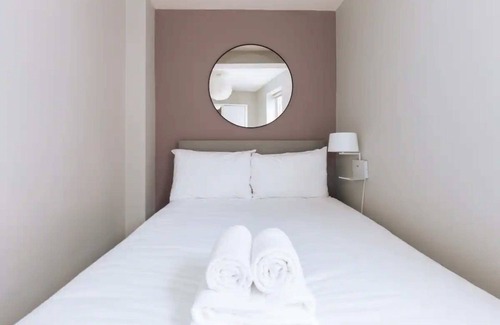 The Liberties Apartment | Relaxing 1BD Flat With a Roof Terrace - Portobello
