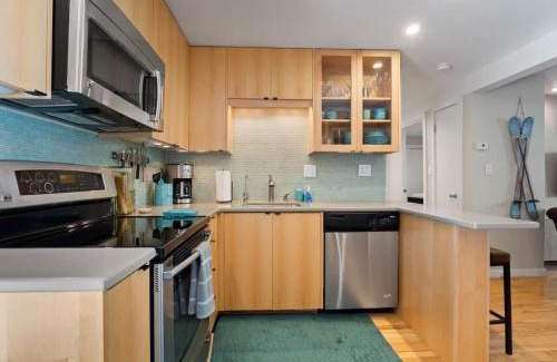 Vail House | Relaxing 2 Bedroom steps from Vail Resort