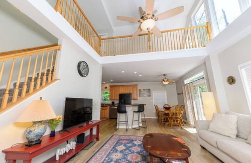 Sylva House | Relaxing beach on river, near Western Carolina University