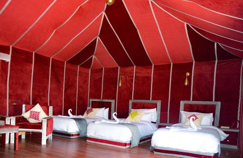 Merzouga RV Rental | Relaxing Desert Camp