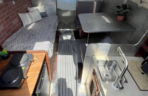 Marina del Rey Boat Rental | Relaxing floating home in the Marina