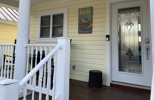 La Follette Villa | Relaxing Getaway; Norris Lakefront Home in Private Deerfield Resort