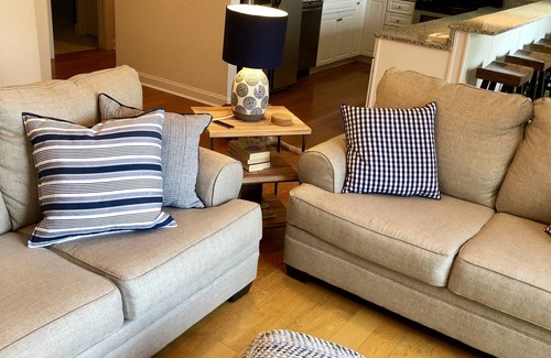 Henrico House | Relaxing Lake Gaston Getaway (two separate living spaces; sleeps 9)