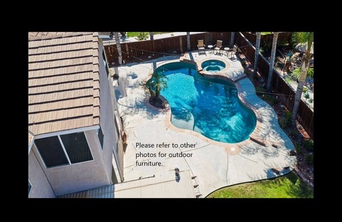 Temecula House | Relaxing Pool and Spa Home Near Temecula Wineries