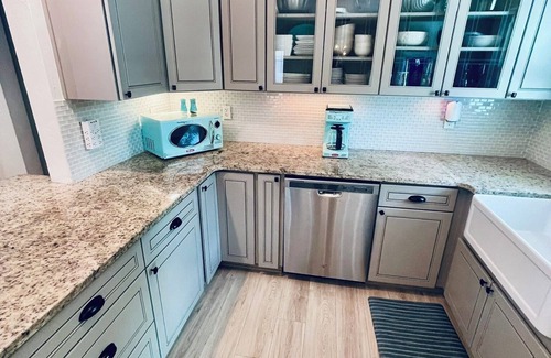 Downtown House | "RELAXMORE IN PARADISE" Sarasota Getaway with Private Pool