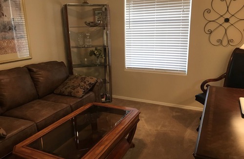 Surprise Condo | REM0DELED W/NEW PAINT & CARPETING! 1ST FLOOR CORNER UNIT W/1651 SQ. FT!