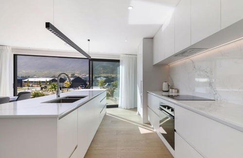 Kawarau Falls House | Remarkable views - Hanleys