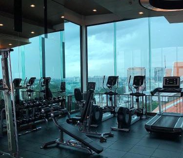 Chang Khlan Apartment | Remote work friendly apartment with fast wifi - rooftop and gym