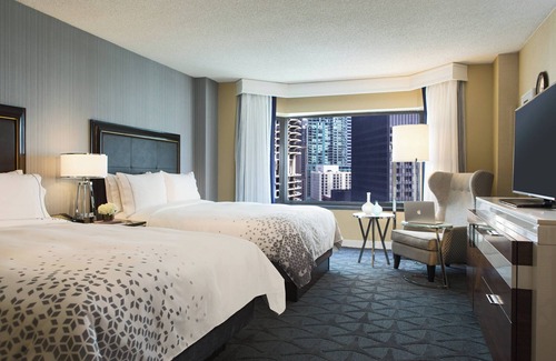 Downtown Chicago Hotel | Renaissance Chicago Downtown Hotel