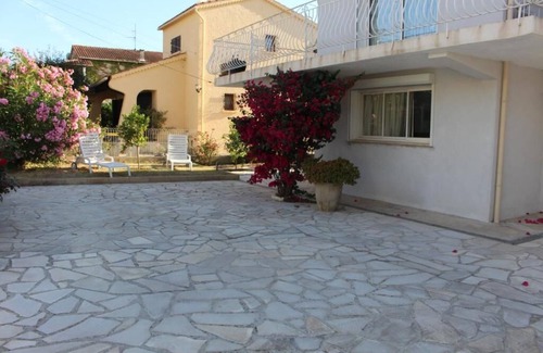 Six-Fours-les-Plages Apartment | RESIDENCE INAYA