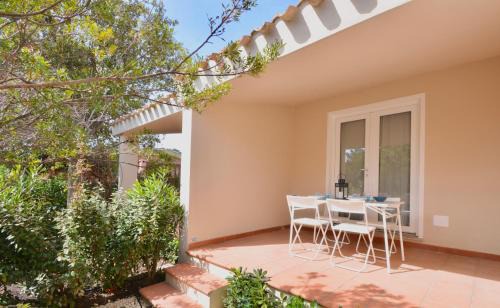 Costa Rei Apartment | Residence in Costa Rei just 450 meters from the beach, apartments with air conditioning and outdoor private area