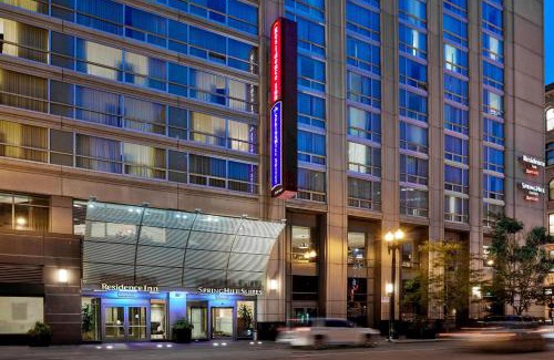 Downtown Chicago Hotel | Residence Inn by Marriott Chicago Downtown/River North