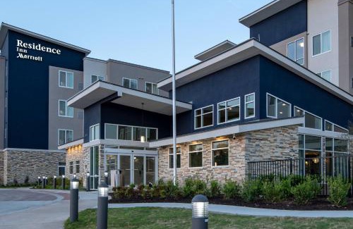 Oak Cliff Hotel | Residence Inn by Marriott Dallas at The Canyon