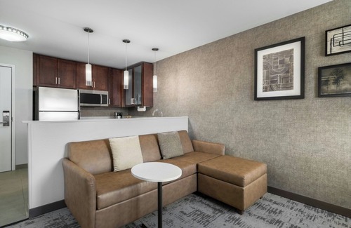 Court Avenue Entertainment District Hotel | Residence Inn Des Moines Downtown