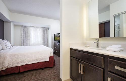Downtown Minneapolis Hotel | Residence Inn Minneapolis Downtown/City Center