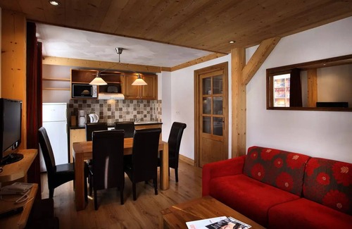 Arc-2000 Apartment | Residence La Cime des Arcs* - Chalet des Neiges - 3 Room Apartment 4/6 People