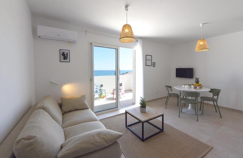 Bravone Apartment | Residence Marina di Bravone - appartement 6 personnes (5 adultes max.) Vue Mer 1er etage N14