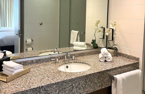 East Perth Hotel | Residence on Langley Park