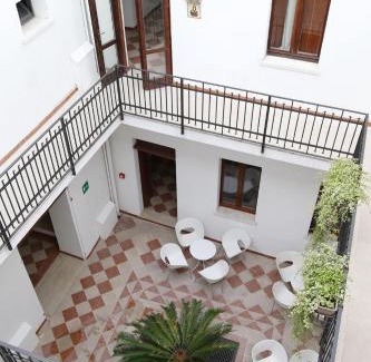 Old Town House | Residenza Accademia, MantegnaHotels