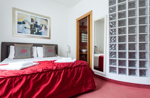 Rione IV Campo Marzio House | Residenza Romantica