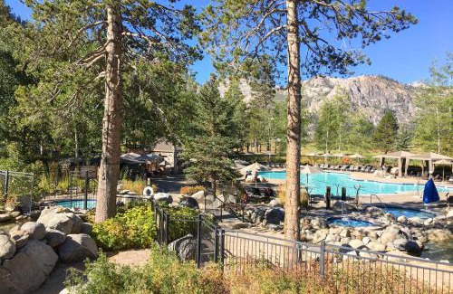 Olympic Valley Apartment | Resort at Squaw Creek's 806 & 808