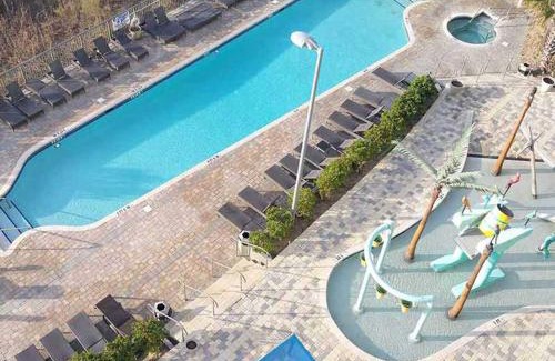 Downtown Myrtle Beach Apartment | Resort condo w fire pit & balcony