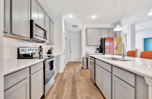 Port Saint Lucie House | Resort-Style Modern Retreat *Pet Friendly*