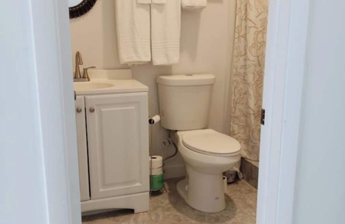 Marsh Harbour Apartment | Rest Easy 2BR Nightly Rental