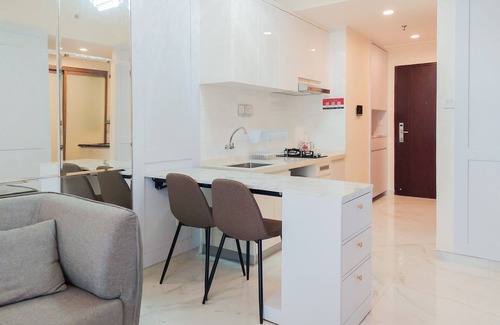 Bumi Serpong Damai Apartment | Restful And Comfy 2Br At Sky House Bsd Apartment By Tarvelio
