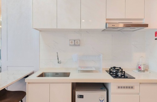Bumi Serpong Damai Apartment | Restful And Comfy 2Br At Sky House Bsd Apartment By Tarvelio