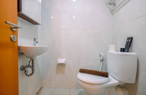 Pondokcina Apartment | Restful and Tidy Studio at Evenciio Margonda Apartment