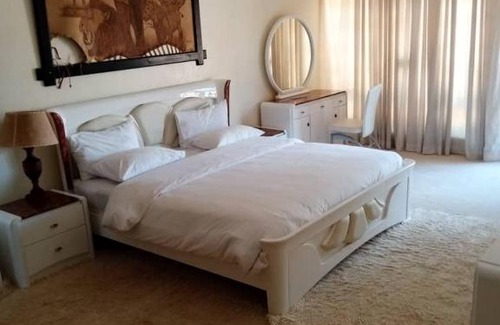 Lobatse House | RestInn Guesthouse