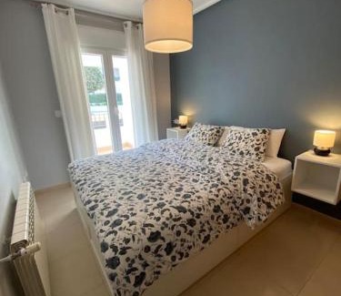 Roldan Apartment | Rez-de-chaussée bord de piscine