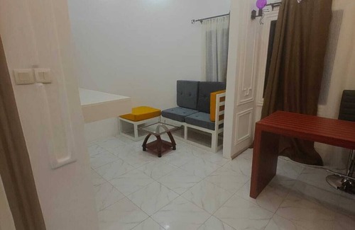 Lome Hotel | RHÔ Résidence Hôtelière Ôkèrè-Ôburu