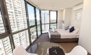 Surfers Paradise Resort | Rhapsody Resort - Official