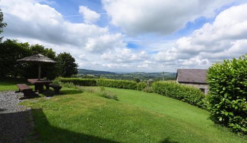 Llangadog House | Rhiwddu Barns