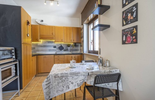 Tarvisio Apartment | Rhododendron-Ciclovia Alpe Adria APT with terrace!x3