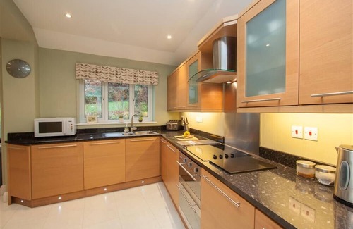 Portinscale Cottage | RIGGSIDE, family friendly, with a garden in Keswick