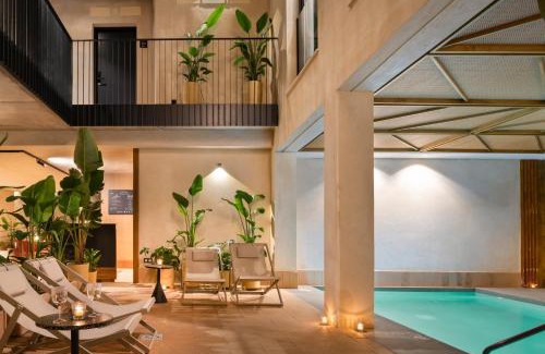 Triana House | Rincones de Lola - Castilla 91 - Shared jacuzzi