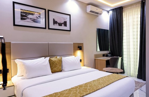 Ikeja Hotel | Ringruby Hotel, Oduduwa Way